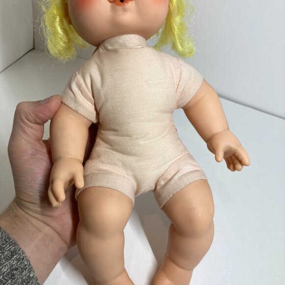 Vintage 1982 Kenner 14" Strawberry Shortcake Lemon Meringue Blow Kiss Baby Doll - Picture 6 of 11